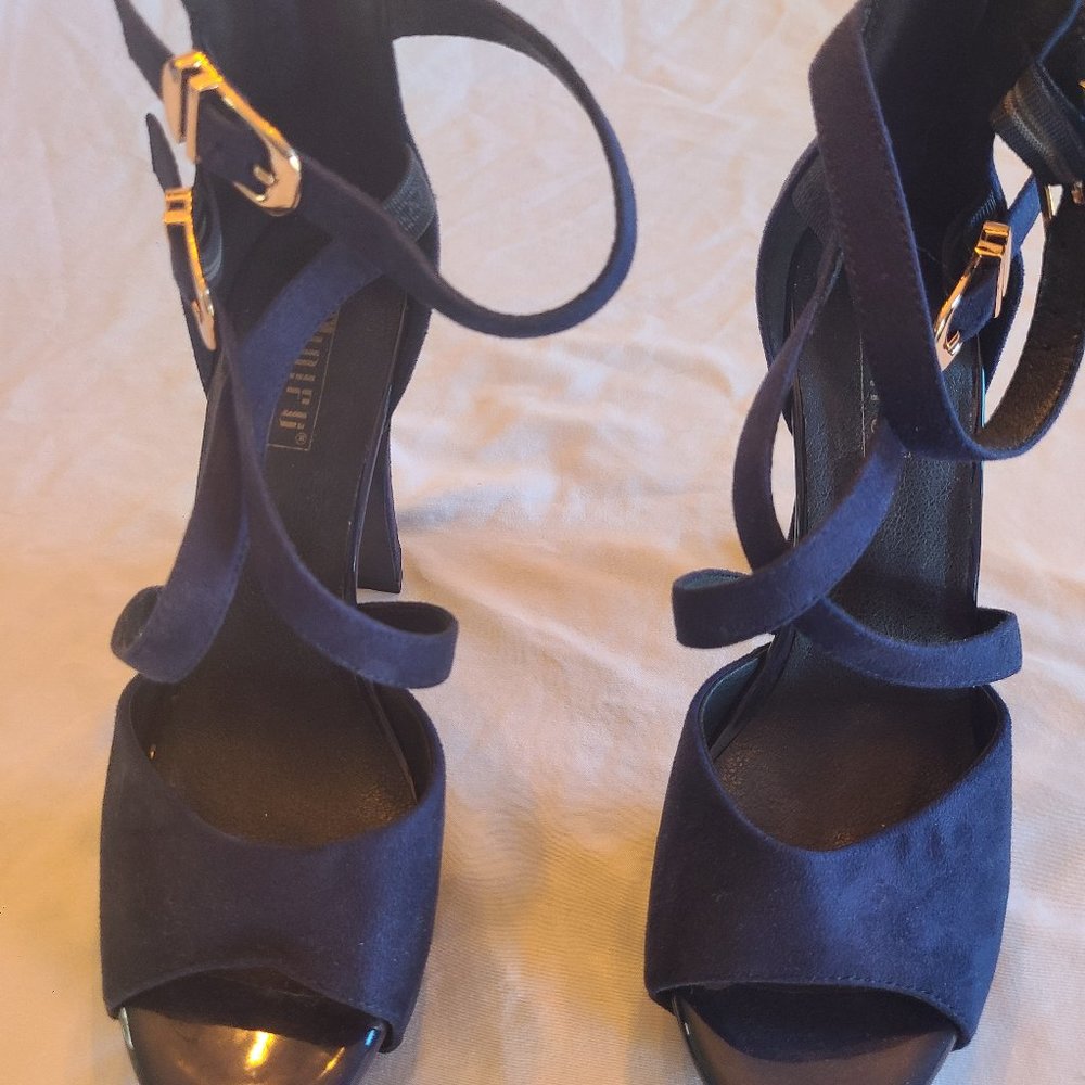 Navy Blue Size 7 open toe strapped heel
